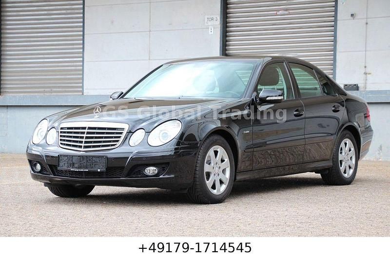 Gebraucht Mercedes E200 163 PS (119 kW) 2009 Schwarz Limousine