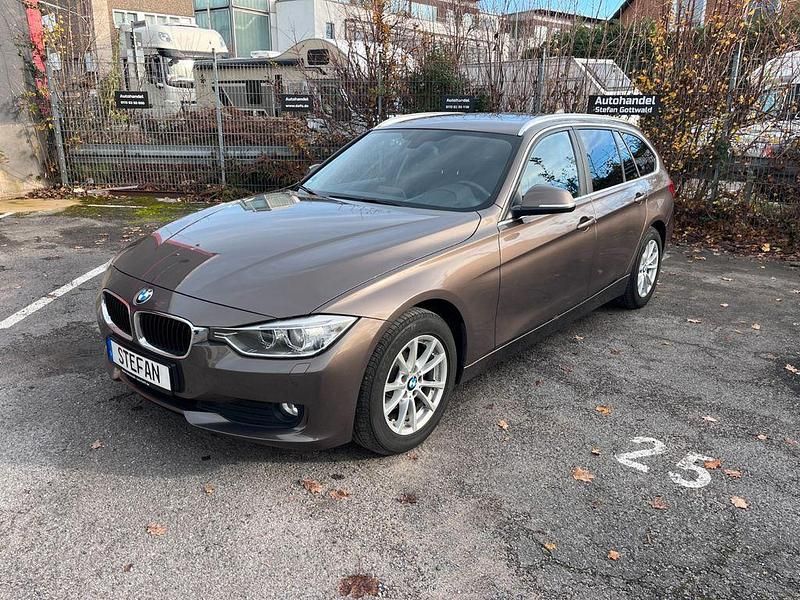 Grau Gebraucht 2013 BMW 318 Performance Kombi | 9.500 € (Fairer Preis) - Bild 1/4