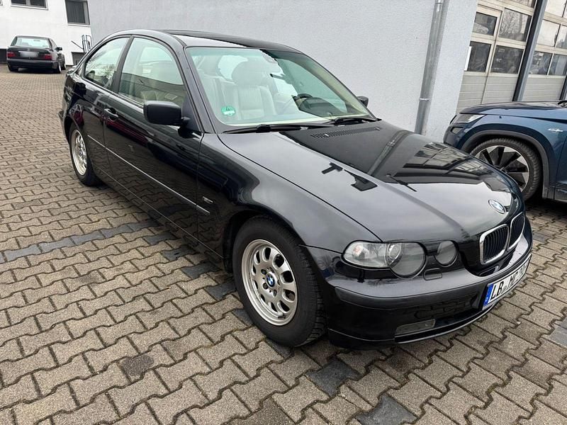 Gebraucht BMW 316 116 PS (85 kW) 2001 Schwarz Coupé