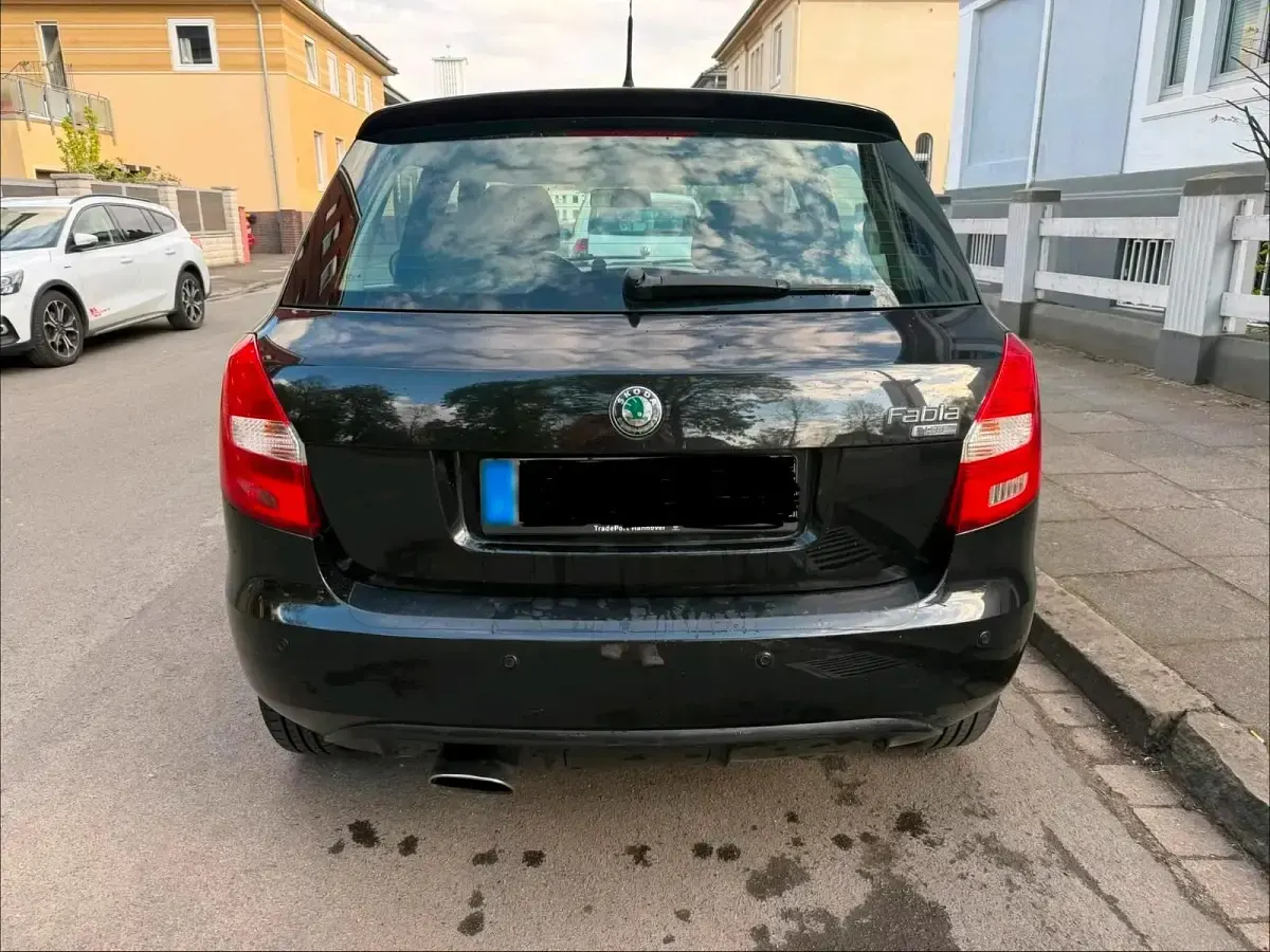 Gebraucht Skoda Fabia 60 PS (44 kW) 2010 Schwarz Kleinwagen