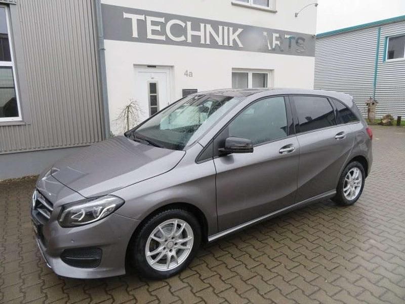 Gebraucht Mercedes B180 122 PS (89 kW) 2016 Grau Van / Kleinbus