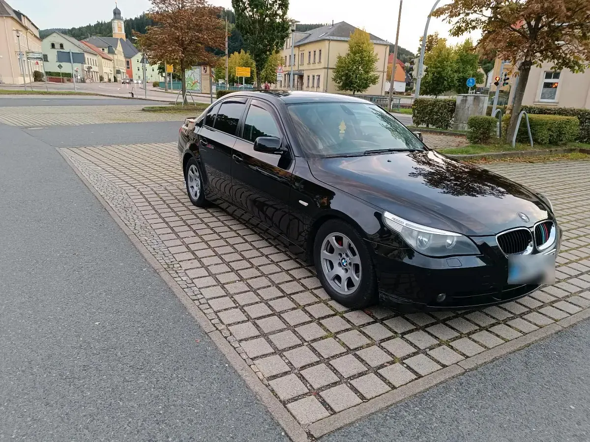 Gebraucht BMW 530 270 PS (198 kW) 2004 Schwarz Limousine