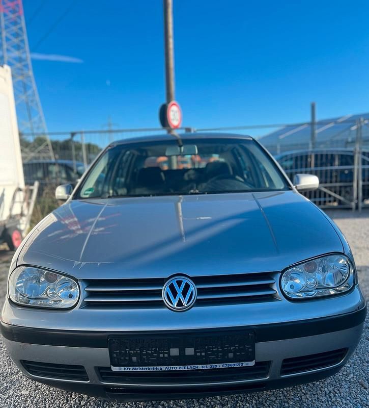 Silber Gebraucht 2003 VW Golf IV Kleinwagen | 2.800 € (Fairer Preis) - Bild 1/4