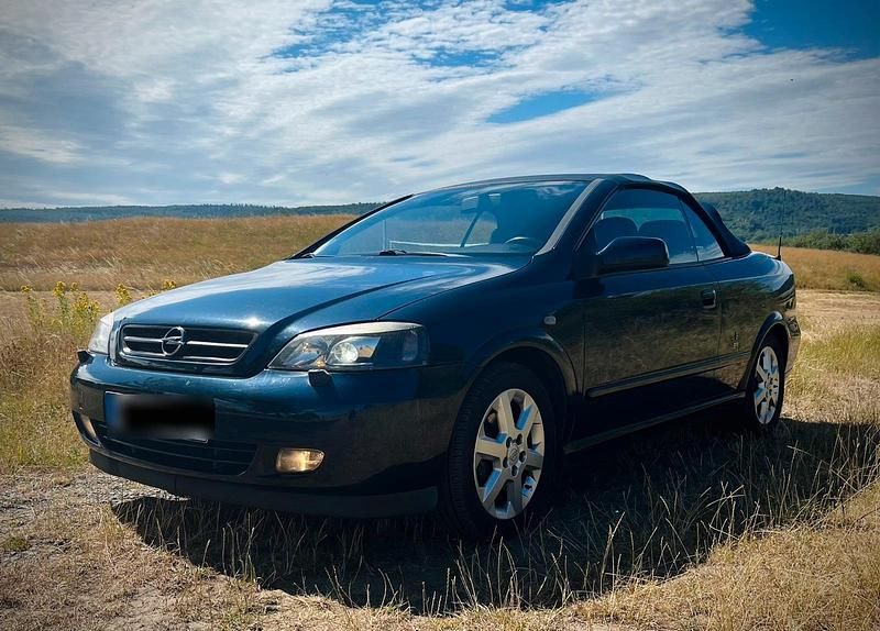 Gebraucht Opel Astra Cabriolet 147 PS (108 kW) 2002 Blau Cabrio