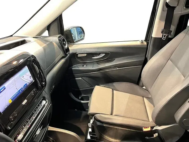 Usata Mercedes Vito 237 CV (174 kW) 2025 Nero Furgone