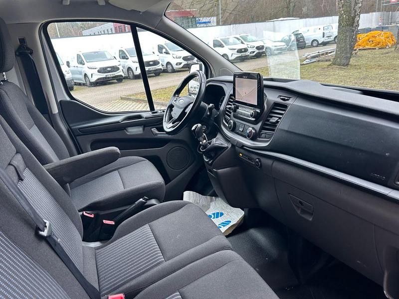 Gebraucht Ford Transit Custom 131 PS (96 kW) 2019 Weiß Van / Kleinbus