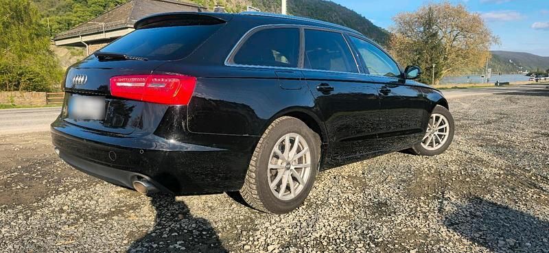 Gebraucht Audi A6 Basis 204 PS (150 kW) 2012 Schwarz Kombi