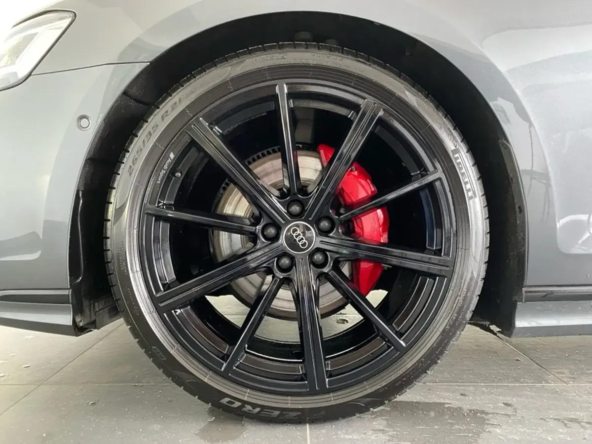 Gebraucht Audi A8 S-Line 286 PS (210 kW) 2023 Daytonagrau perleffekt Limousine