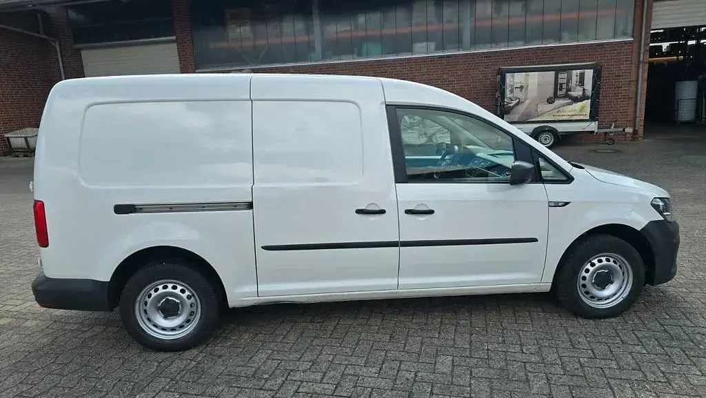 Gebraucht VW Caddy 102 PS (75 kW) 2020 Weiß Van / Kleinbus