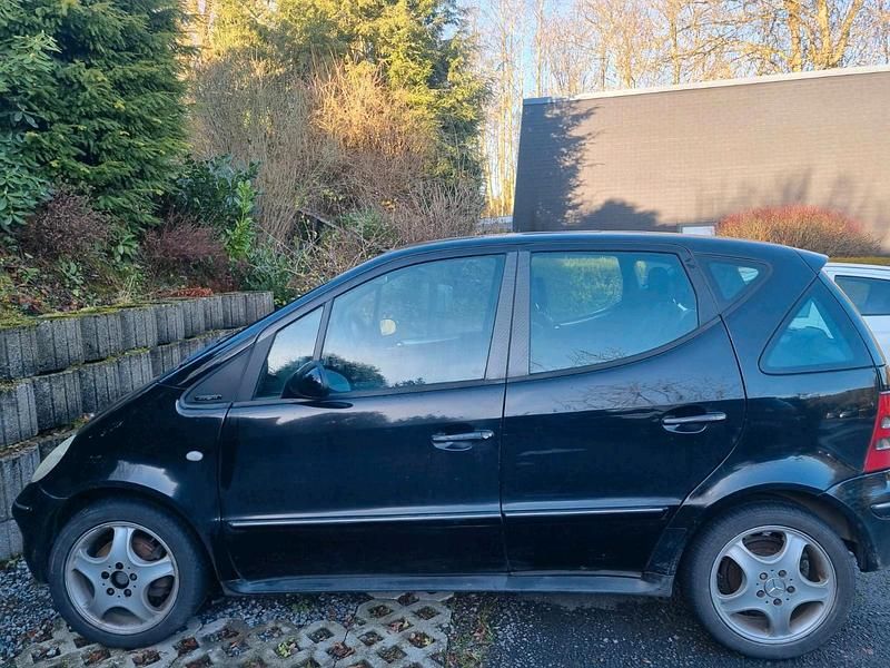 Gebraucht Mercedes A190 125 PS (91 kW) 2002 Schwarz Kleinwagen