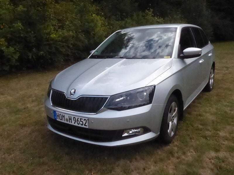 Silber Gebraucht 2017 Skoda Fabia Style Kombi | 12.950 € (Fairer Preis) - Bild 1/4