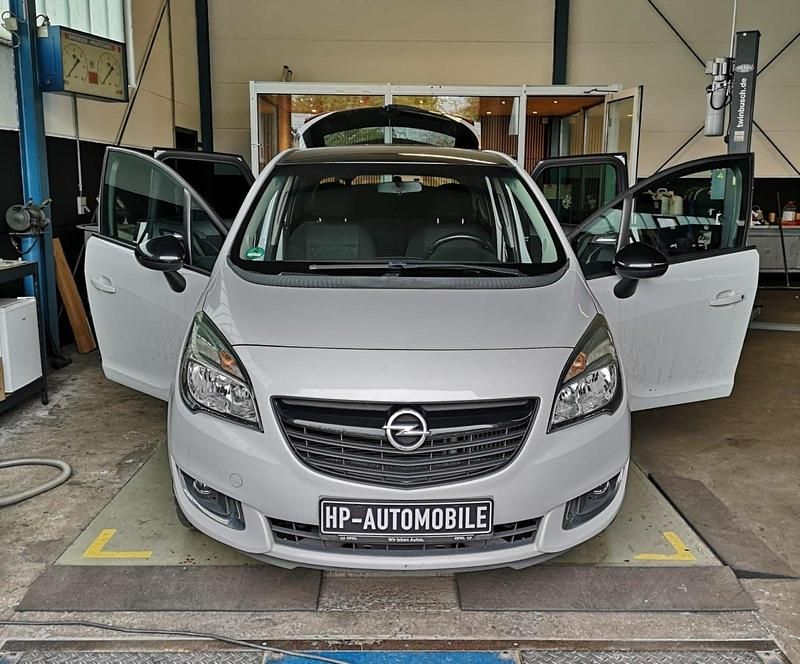 Weiß Gebraucht 2014 Opel Meriva Van / Kleinbus | 7.499 € (Teuer) - Bild 1/4