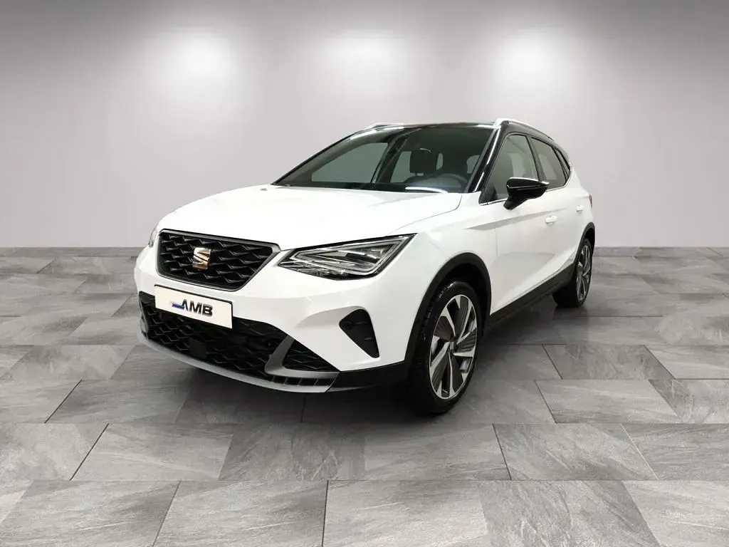 Gebraucht Seat Arona FR 116 PS (85 kW) 2024 Nevada weiß metallic/midnight SUV