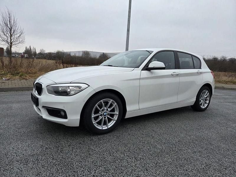 Gebraucht BMW 116 Advantage 109 PS (80 kW) 2016 Weiß Kleinwagen