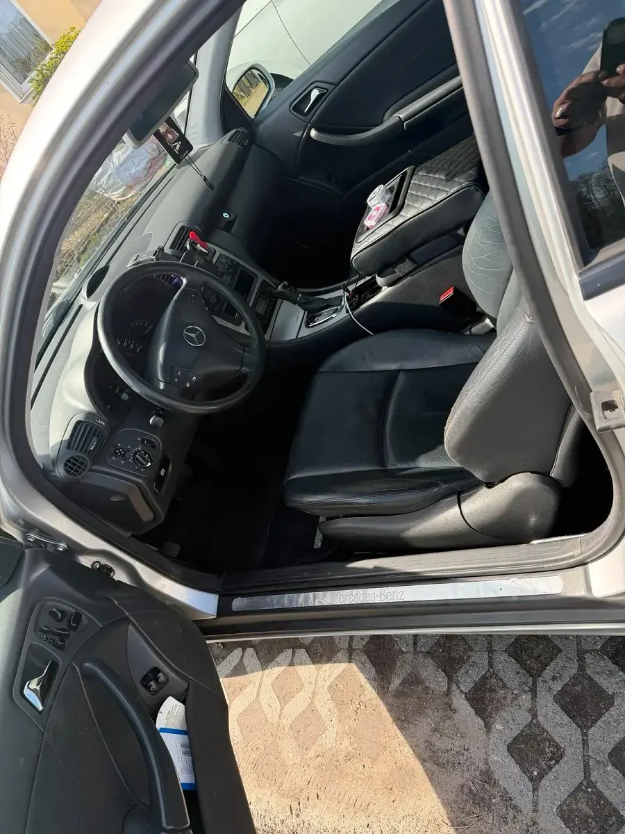 Gebraucht Mercedes C230 210 PS (154 kW) 2001 Silber Coupé