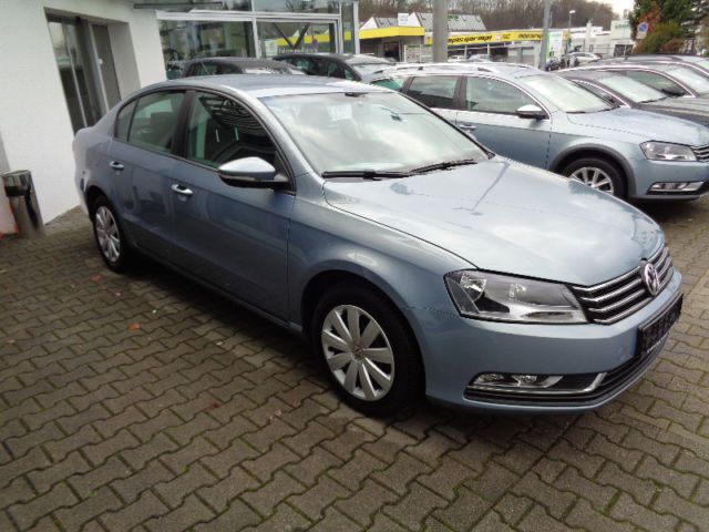 Gebraucht VW Passat 177 PS (130 kW) 2013 Grau metallic Limousine