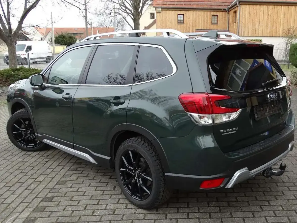 Occasion Subaru Forester Platinum 150 ch (110 kW) 2023 Vert SUV
