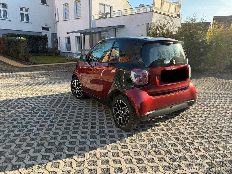 Gebraucht Smart ForTwo Coupé 40 kW (55 PS) 2021 Rot Kleinwagen