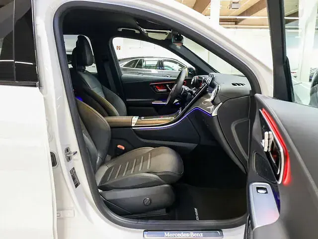 Gebraucht Mercedes GLC220 AMG line 197 PS (144 kW) 2025 Weiß SUV