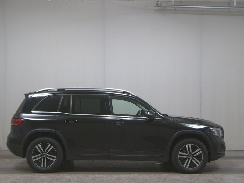 Schwarz Gebraucht 2022 Mercedes GLB200 Style SUV | 26.780 € (Fairer Preis) - Bild 1/4