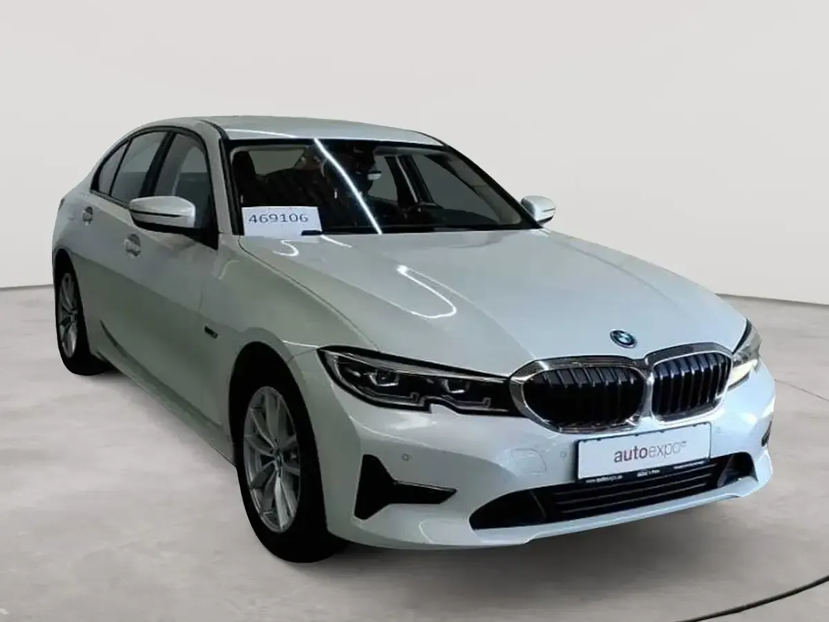Gebraucht BMW 330 Advantage 184 PS (135 kW) 2022 Limousine