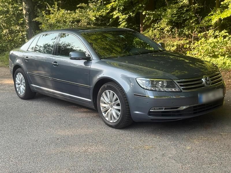 Gebraucht VW Phaeton 239 PS (175 kW) 2011 Limousine