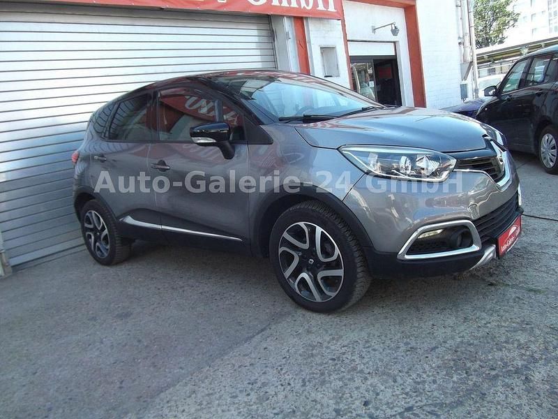 Gebraucht Renault Captur XMOD 118 PS (86 kW) 2016 Silber SUV