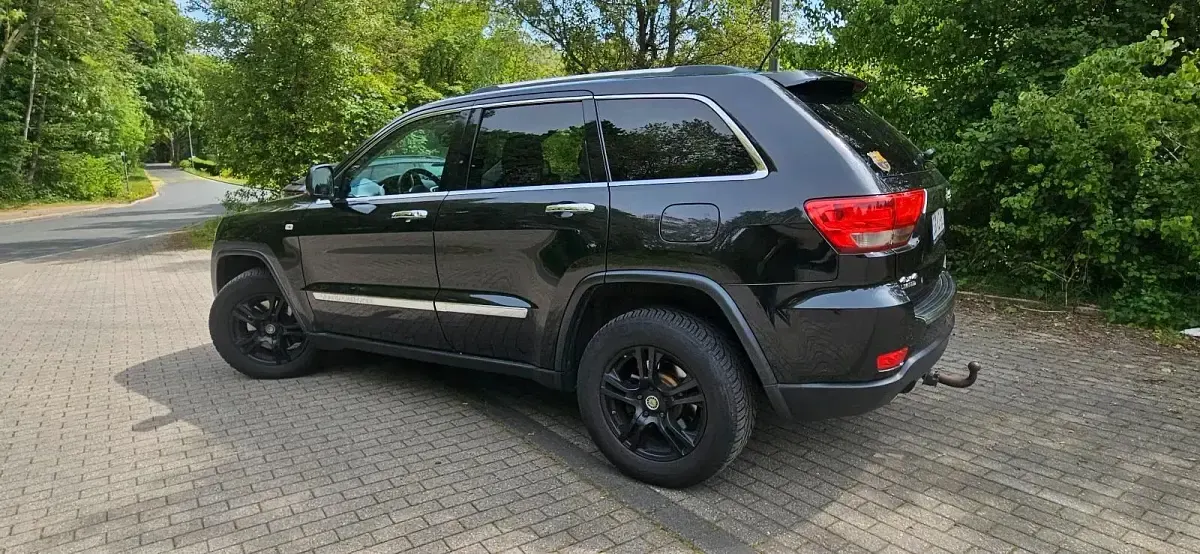 Gebraucht Jeep Grand Cherokee 241 PS (177 kW) 2012 Schwarz SUV