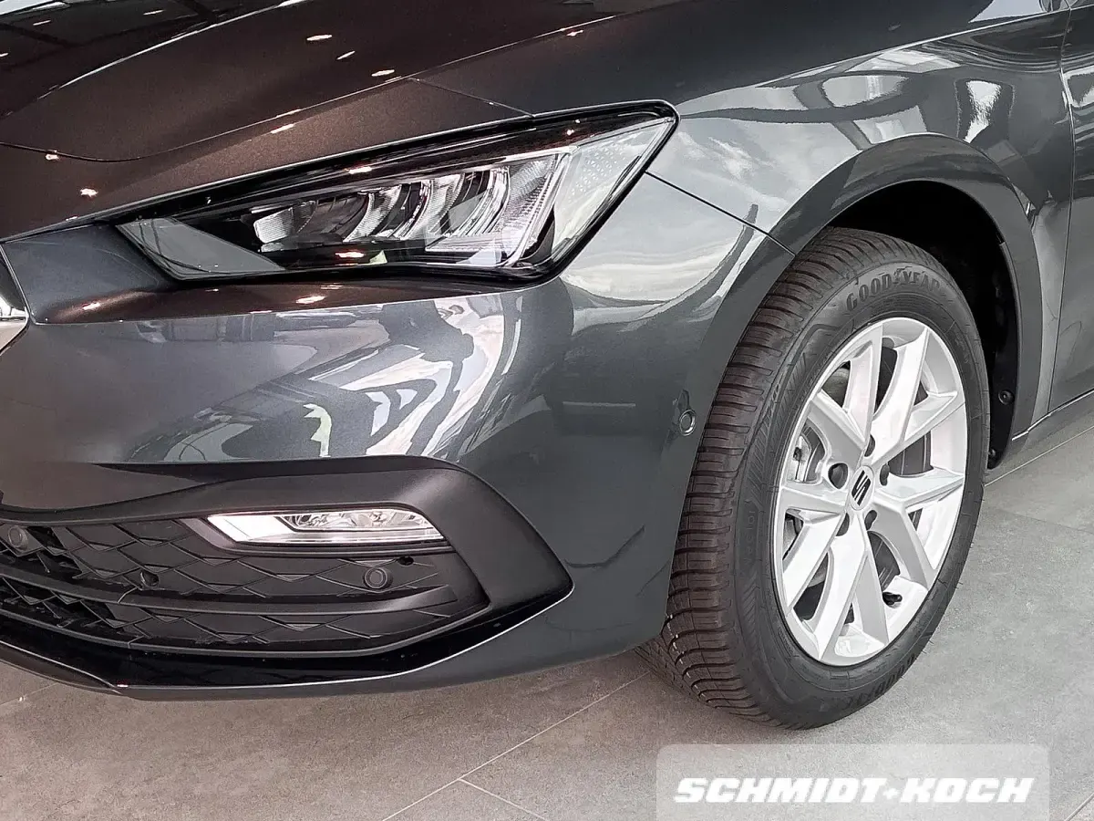 Neu Seat Leon ST 116 PS (85 kW) 2026 Magnetic grau (grau) Kombi