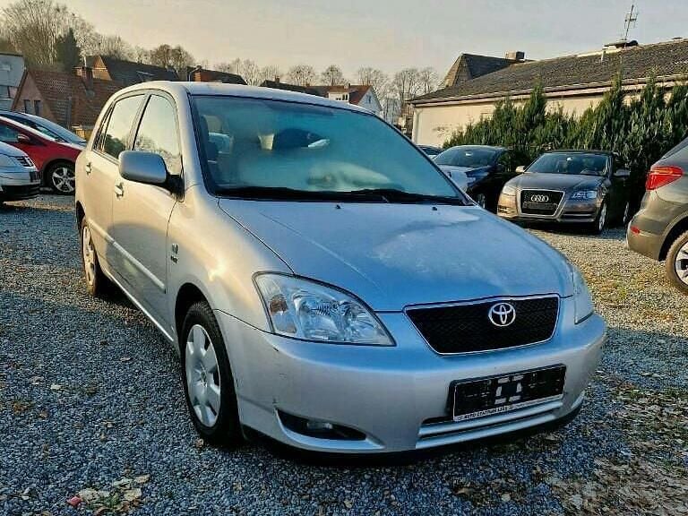 Gebraucht Toyota Corolla 102 PS (75 kW) 2002 Silber Limousine