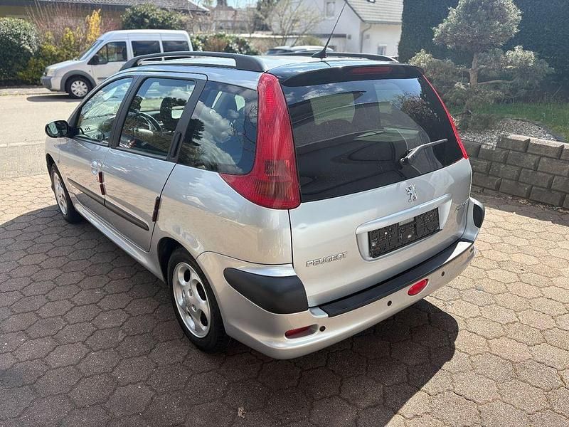 Gebraucht Peugeot 206 S 75 PS (55 kW) 2002 Silber Kombi