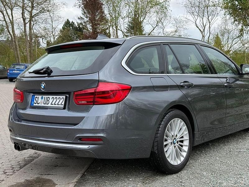 Gebraucht BMW 320 Luxury Line 184 PS (135 kW) 2017 Grau Kombi