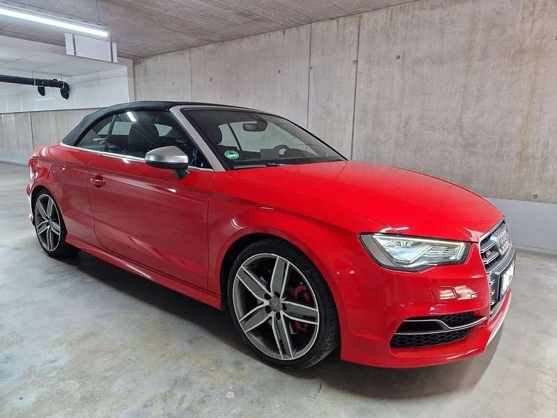 Gebraucht Audi S3 Cabriolet Comfort 300 PS (220 kW) 2016 Rot Cabrio