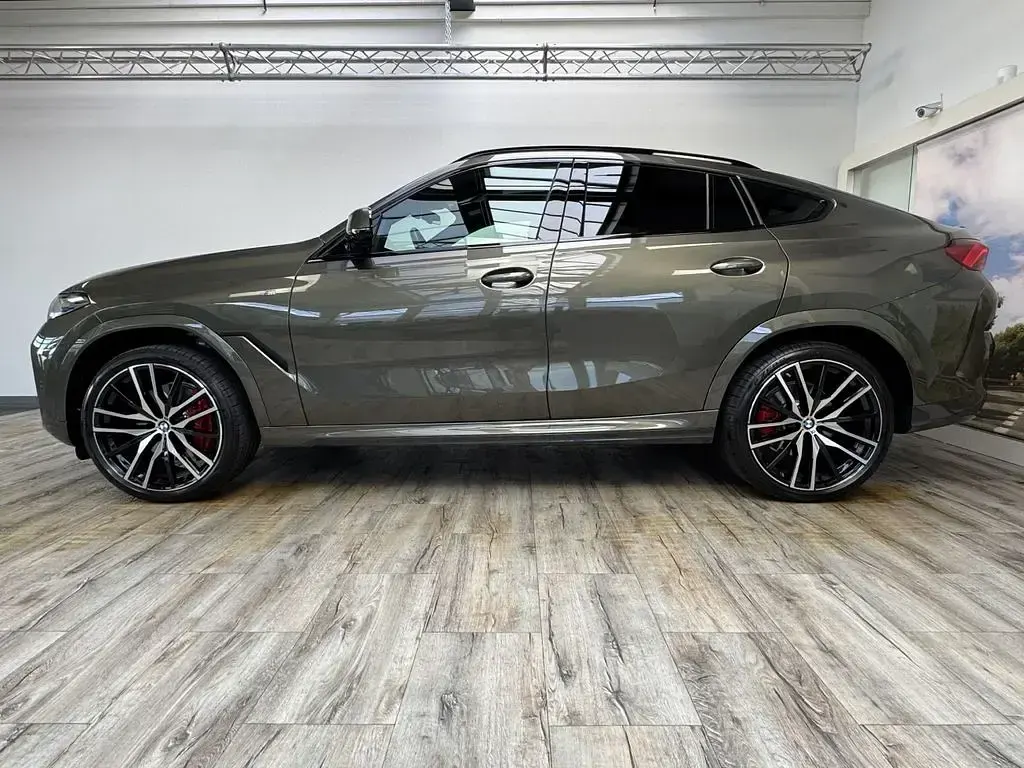Gebraucht BMW X6 M Sport 298 PS (219 kW) 2025 (0c3d) manhattan green metallic SUV