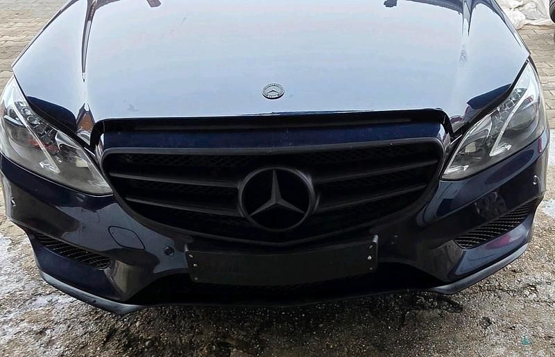 Blau Gebraucht 2014 Mercedes E350 Kombi | 11.000 € (Guter Preis) - Bild 1/4