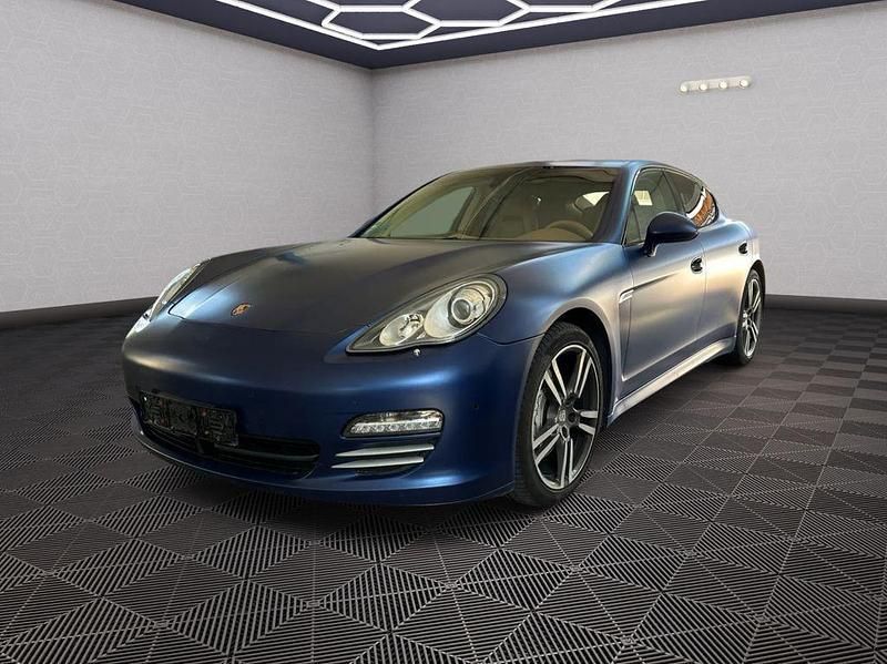 Blau Gebraucht 2010 Porsche Panamera 4S Limousine | 29.900 € (Teuer) - Bild 1/4