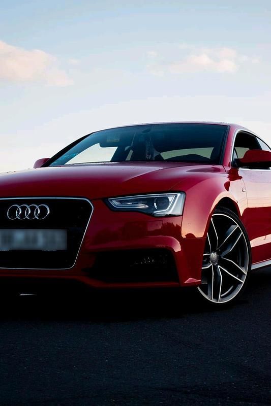 Gebraucht Audi A5 Comfort 218 PS (160 kW) 2016 Rot Coupé