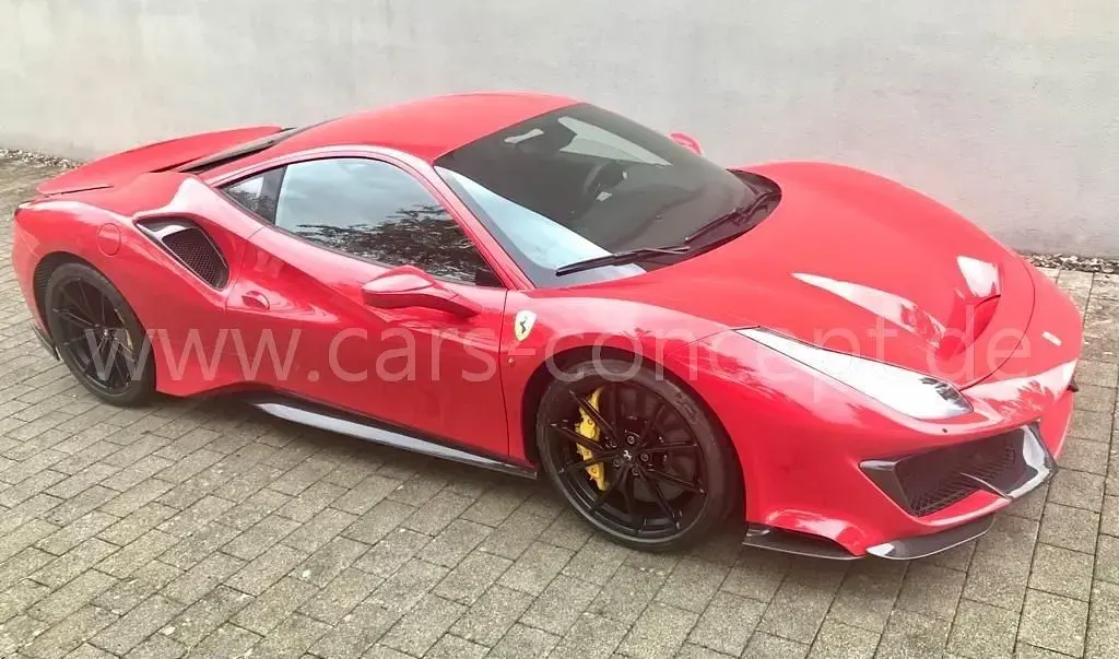 Second-hand Ferrari 488 721 CP (530 kW) 2020 Roșu Cabrio