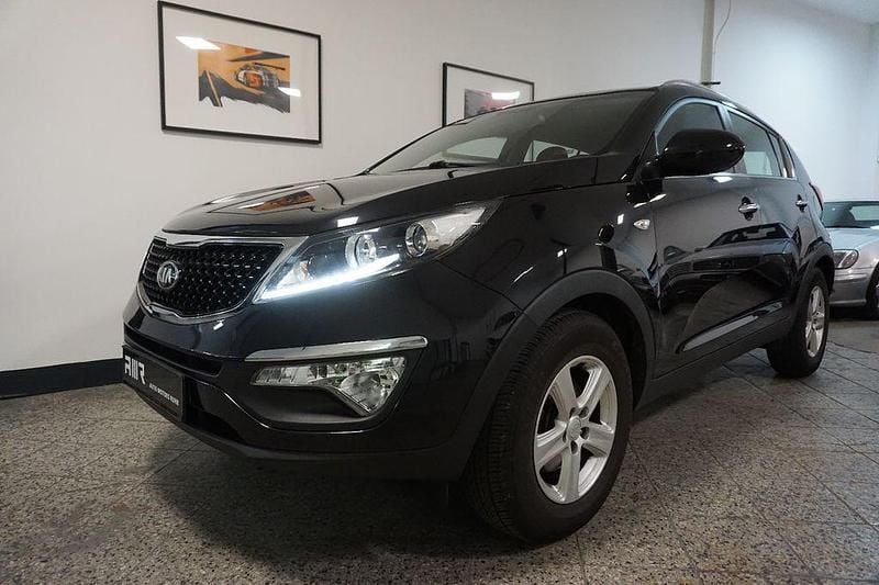 Schwarz Gebraucht 2016 Kia Sportage Edition 7 SUV | 9.549 € (Guter Preis) - Bild 1/4
