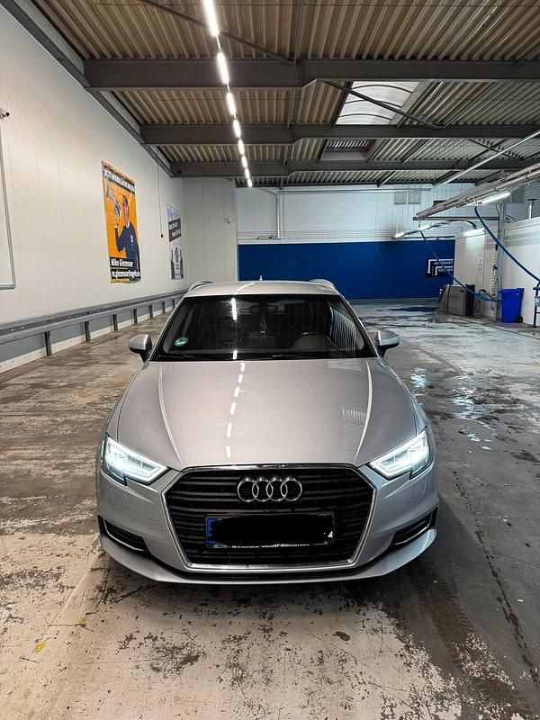Gebraucht Audi A3 110 PS (80 kW) 2017 Silber Kleinwagen