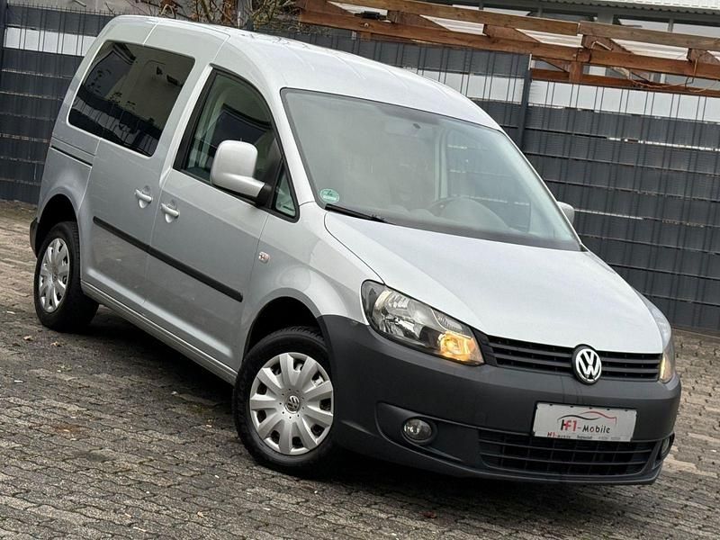 Silber Gebraucht 2010 VW Caddy Trendline Van / Kleinbus | 8.600 € - Bild 1/4