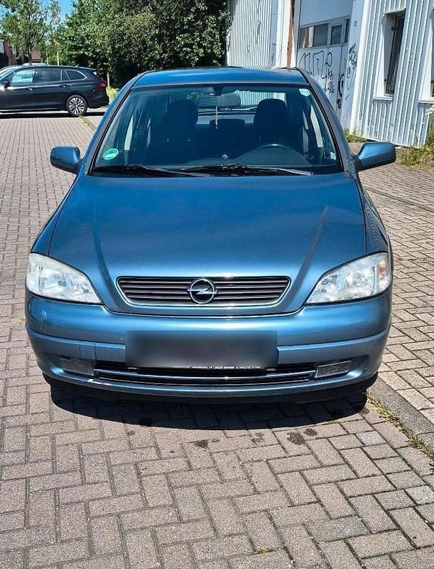 Blau Gebraucht 1998 Opel Astra Limousine | 2.000 € (Fairer Preis) - Bild 1/4