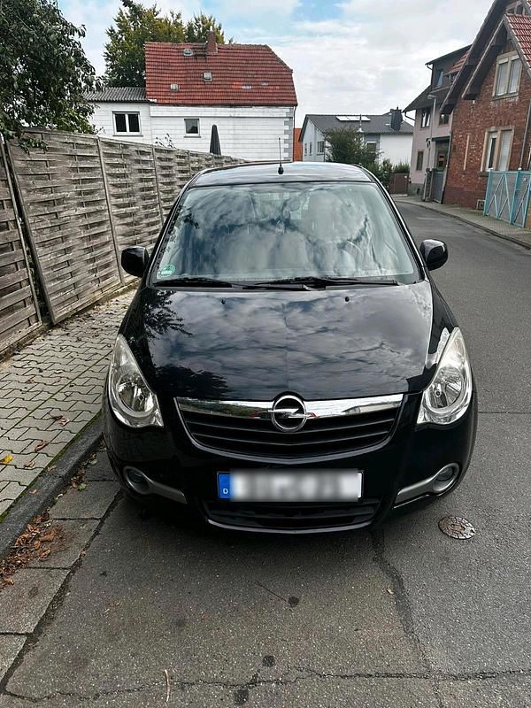 Schwarz Gebraucht 2009 Opel Agila Kleinwagen | 2.900 € - Bild 1/4