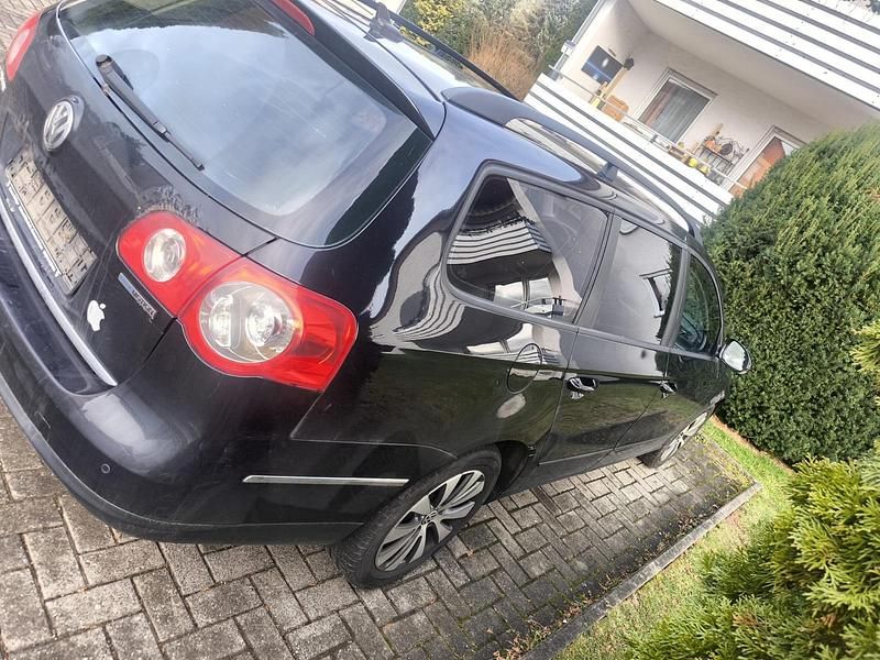 Gebraucht VW Passat 105 PS (77 kW) 2007 Schwarz Kombi