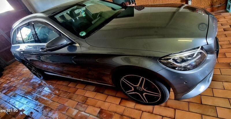 Schwarz Gebraucht 2019 Mercedes C220 Kombi | 20.000 € (Etwas zu teuer) - Bild 1/4