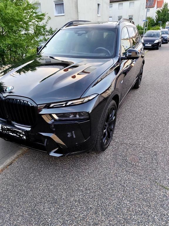 Gebraucht BMW X7 Performance 352 PS (258 kW) 2025 Grau SUV