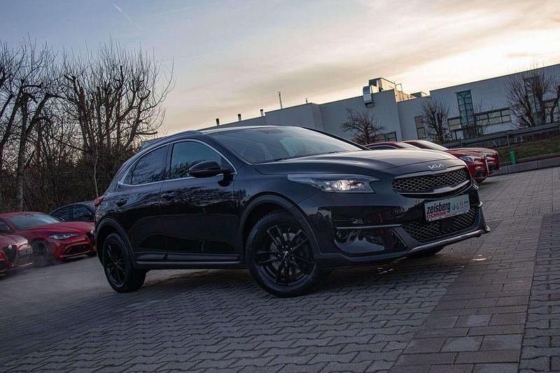 Zilinaschwarz Gebraucht 2021 Kia XCeed Black Xdition SUV | 22.900 € (Etwas zu teuer) - Bild 1/4