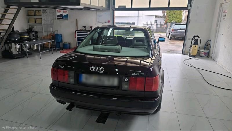 Gebraucht Audi 80 114 PS (83 kW) 1993 Rot Limousine