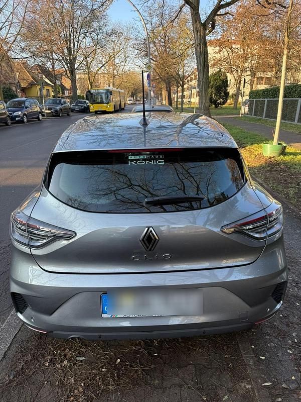 Gebraucht Renault Clio V 67 PS (49 kW) 2024 Grau Kleinwagen