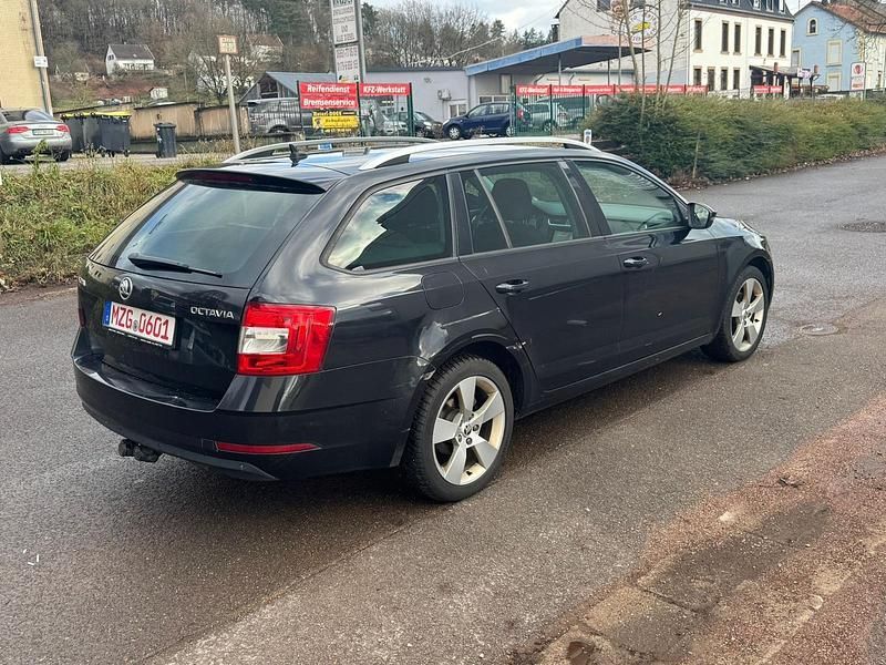 Gebraucht Skoda Octavia 150 PS (110 kW) 2017 Kombi